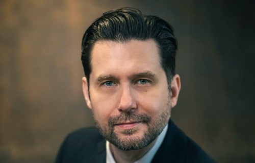 Bobby Azarian, the Dan Brown of Complexity Science?